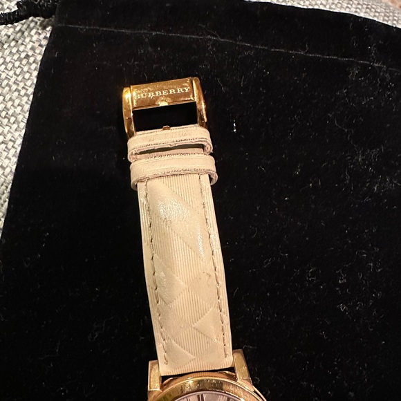 Tan and Rose Gold Burberry Watch - Picture 4 of 7